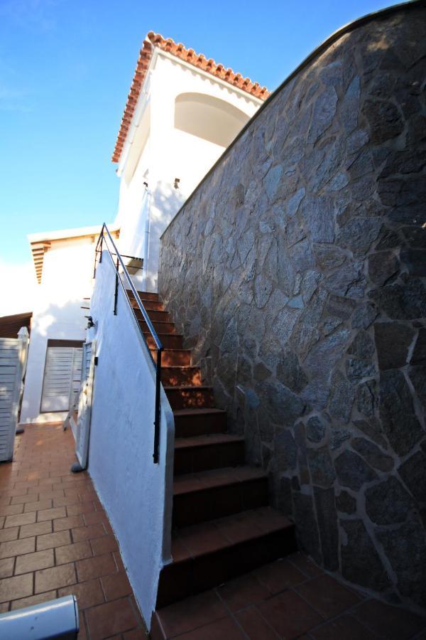 Wunderschoenes Kleines Apartment Fuer 2 Personen Mit Idylischen Blick Ins Gruene Cala Galdana  Bagian luar foto