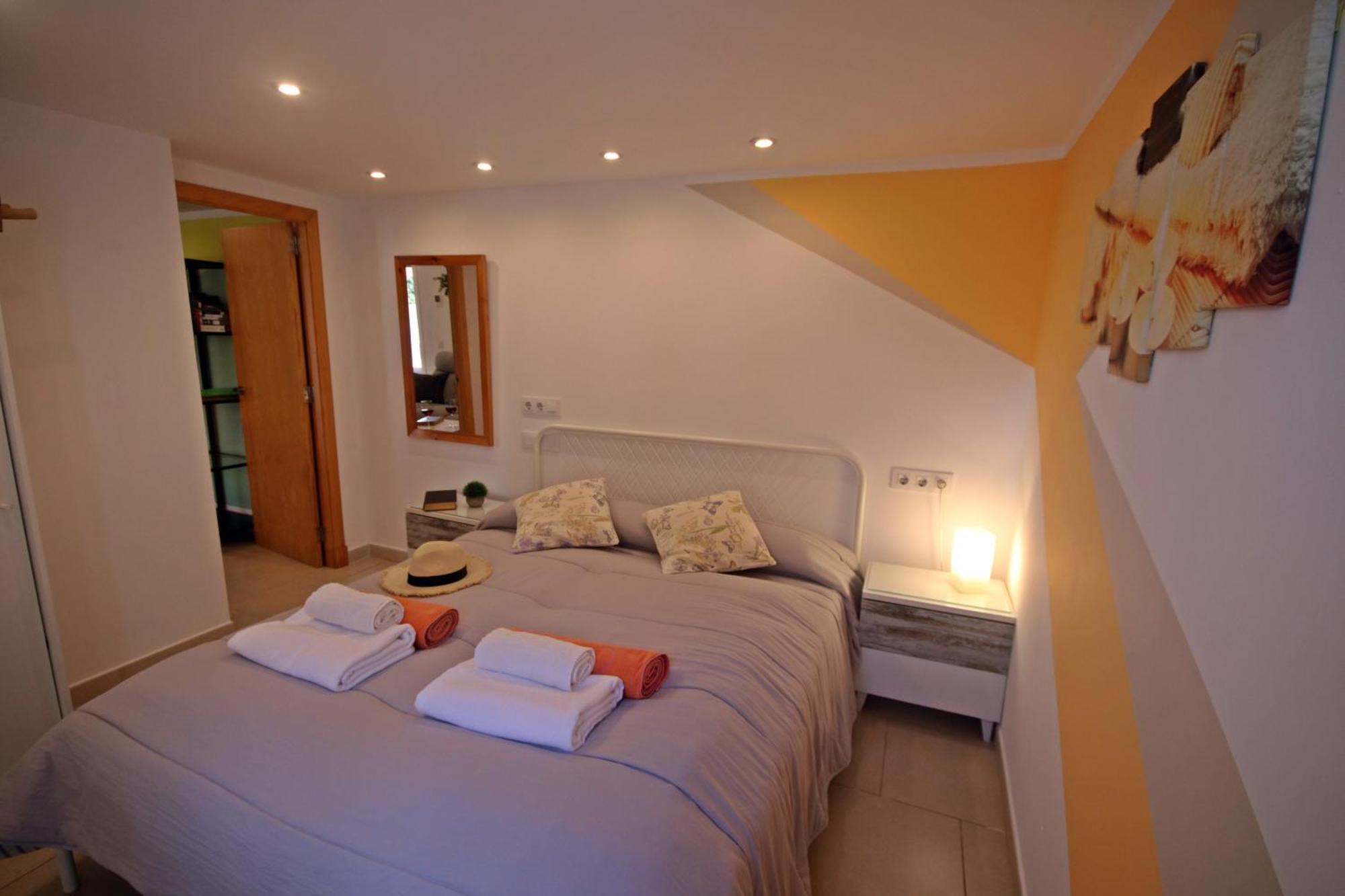 Wunderschoenes Kleines Apartment Fuer 2 Personen Mit Idylischen Blick Ins Gruene Cala Galdana  Bagian luar foto