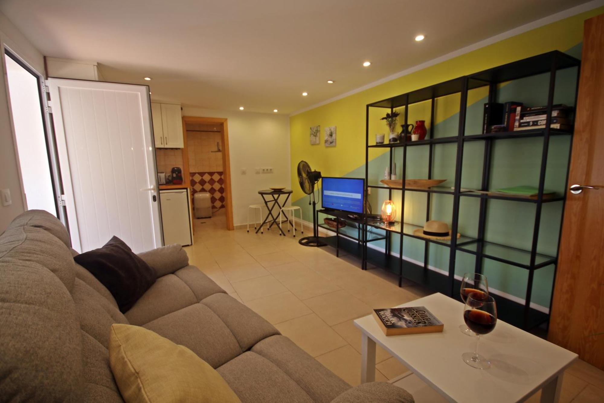 Wunderschoenes Kleines Apartment Fuer 2 Personen Mit Idylischen Blick Ins Gruene Cala Galdana  Bagian luar foto